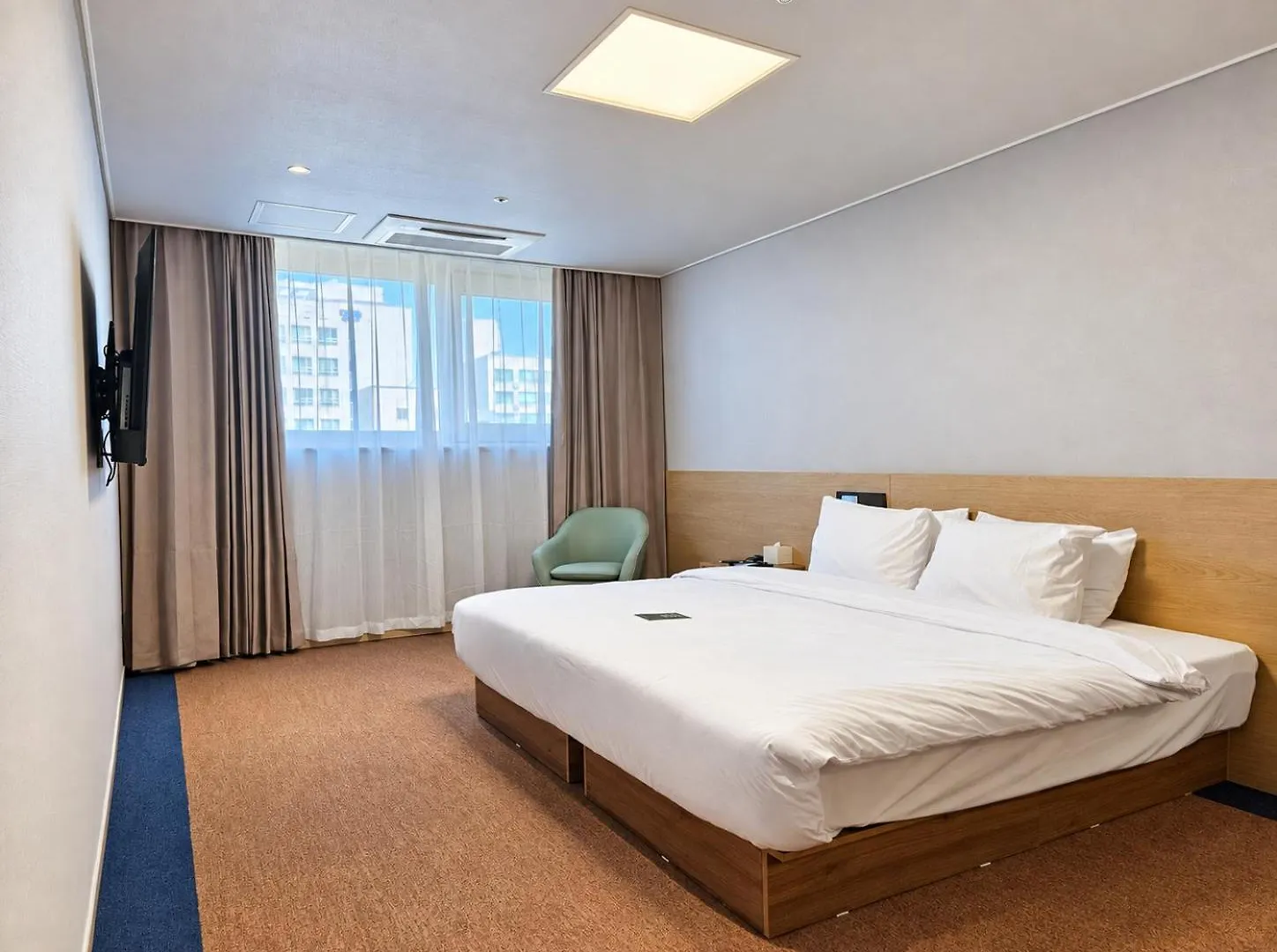 Megastar Incheon Airport Hotel