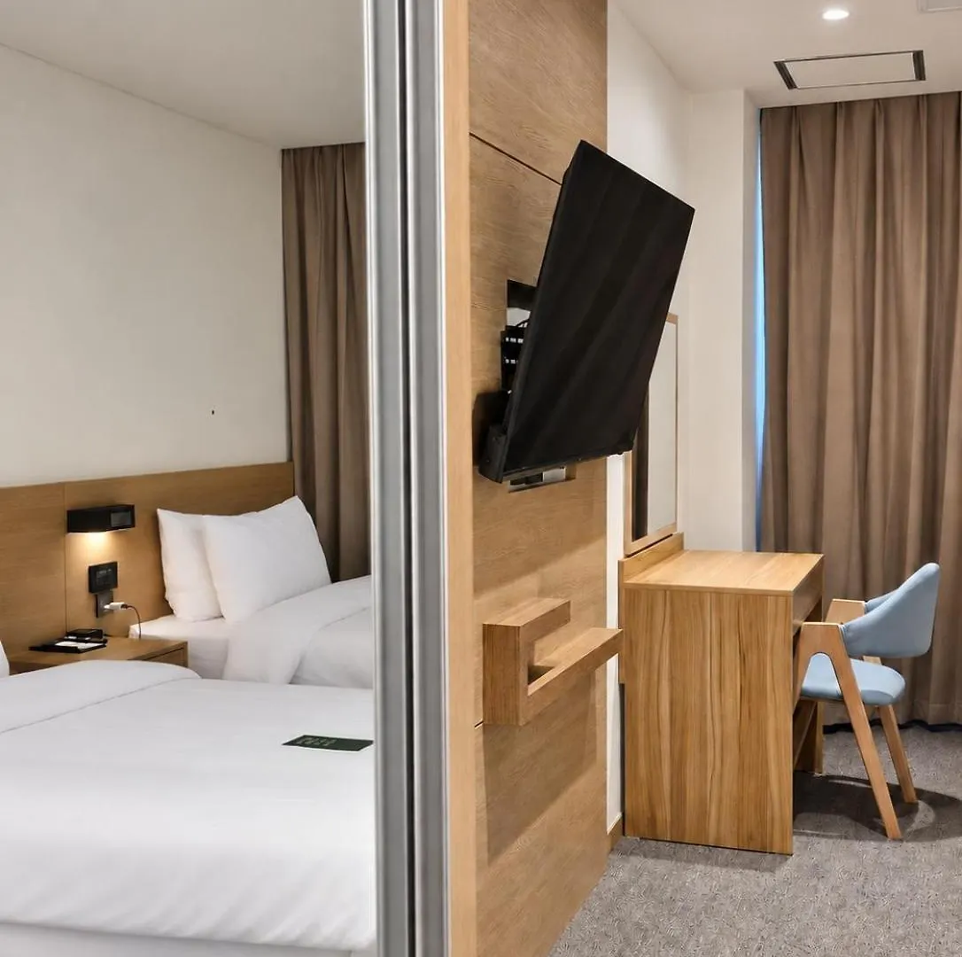 Megastar Incheon Airport Hotel