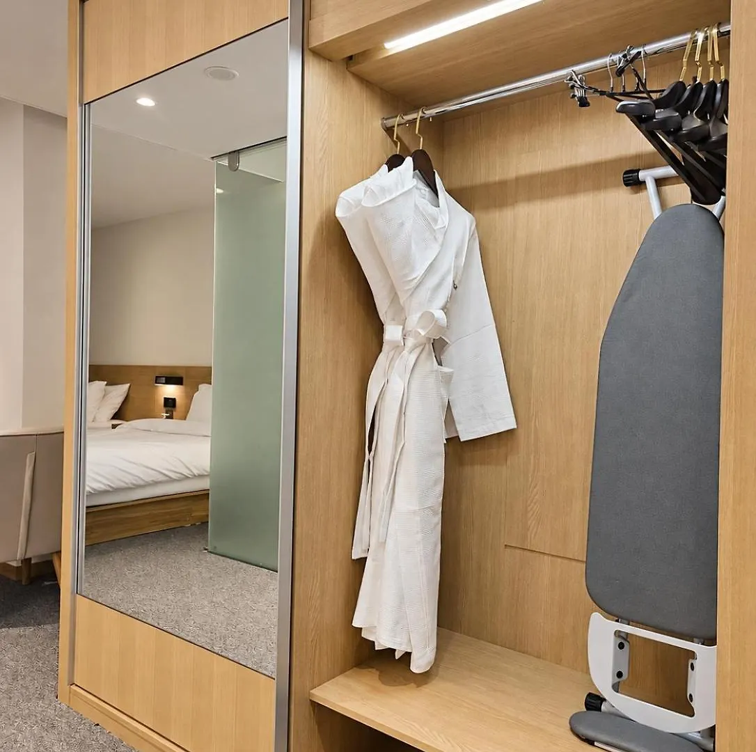 Megastar Incheon Airport Hotel
