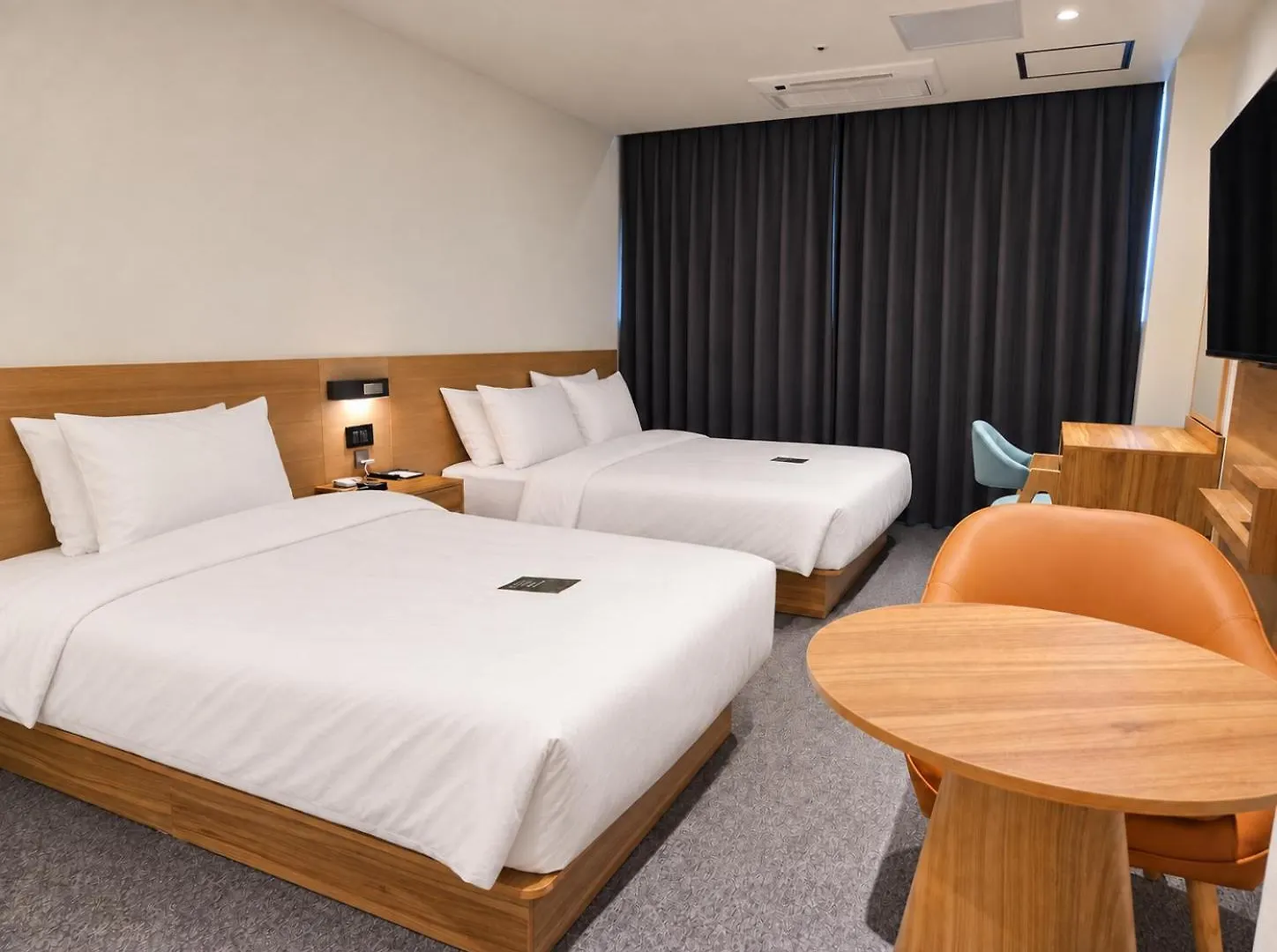 Megastar Incheon Airport Hotel 4*,