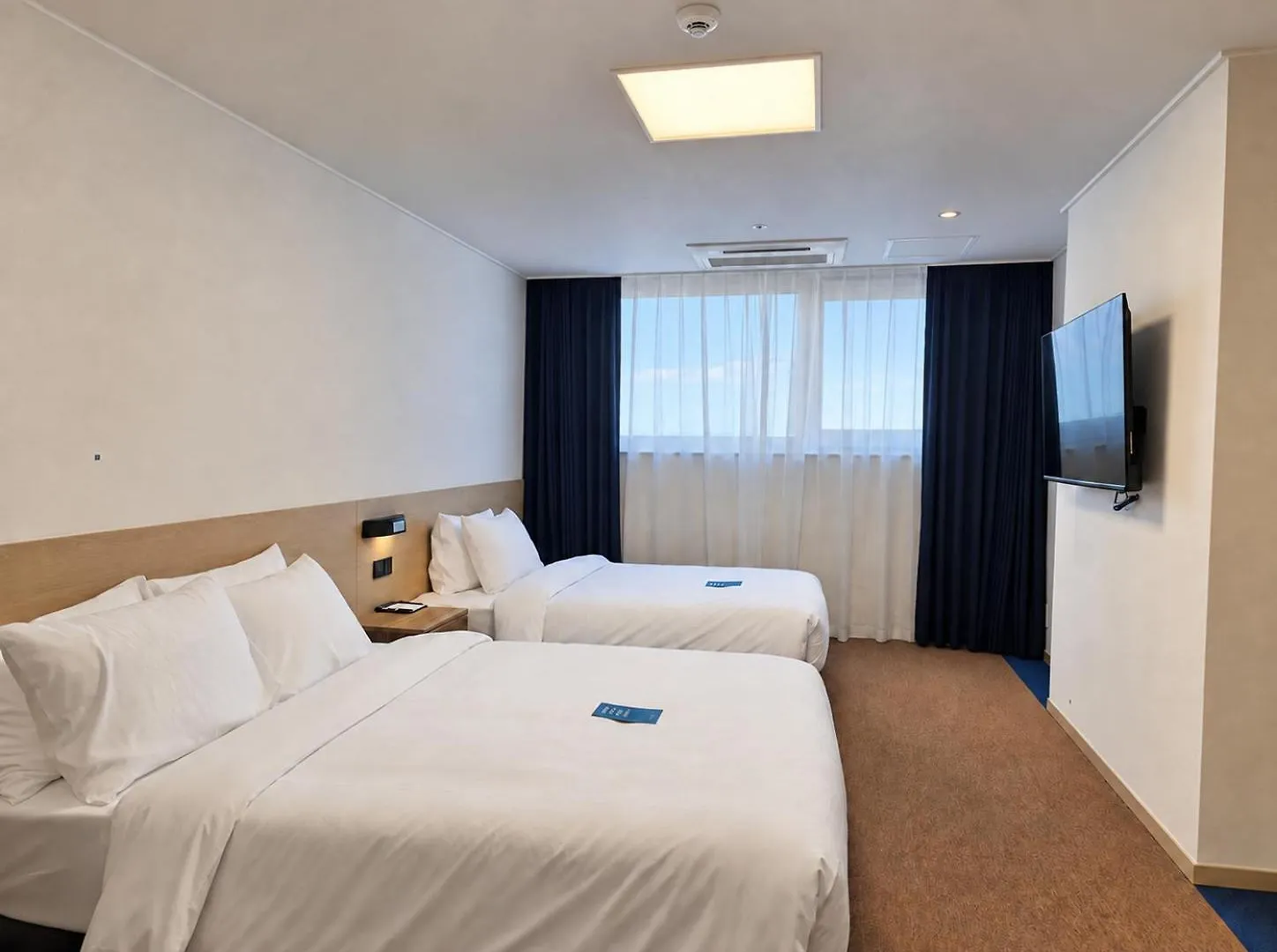 Megastar Incheon Airport Hotel 4*,