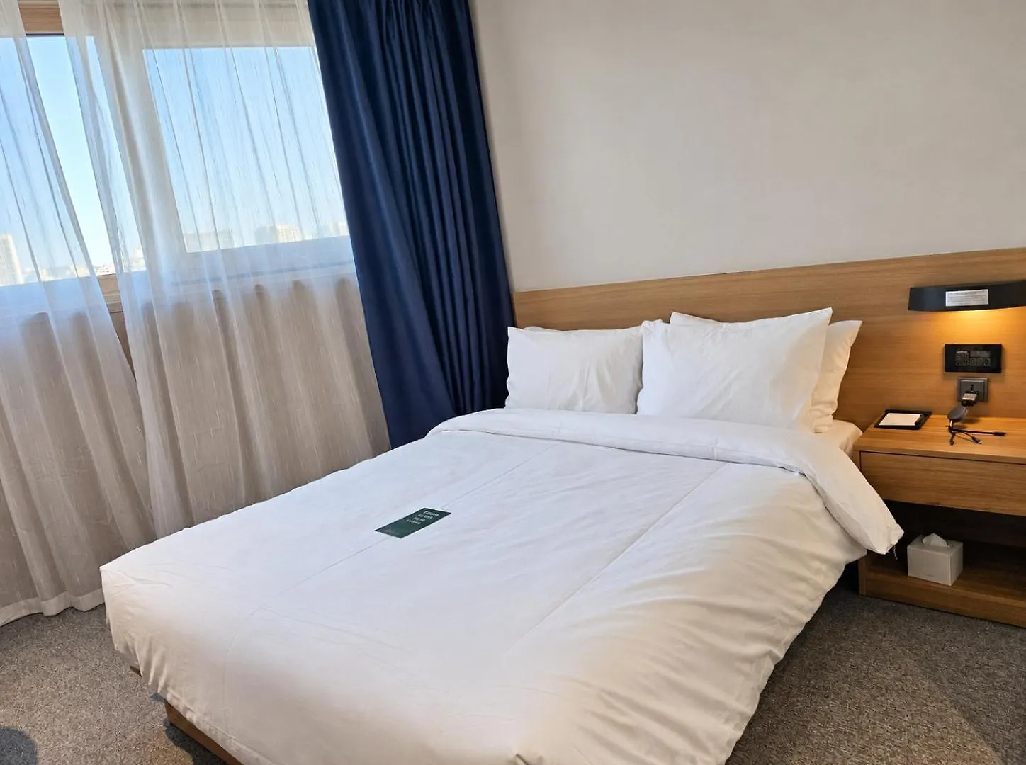 Megastar Incheon Airport Hotel 4*,  韓国